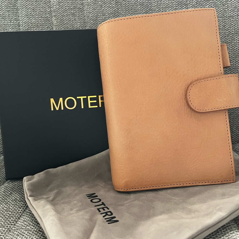 Moterm Leather 6 Rings Planner (Apricot)